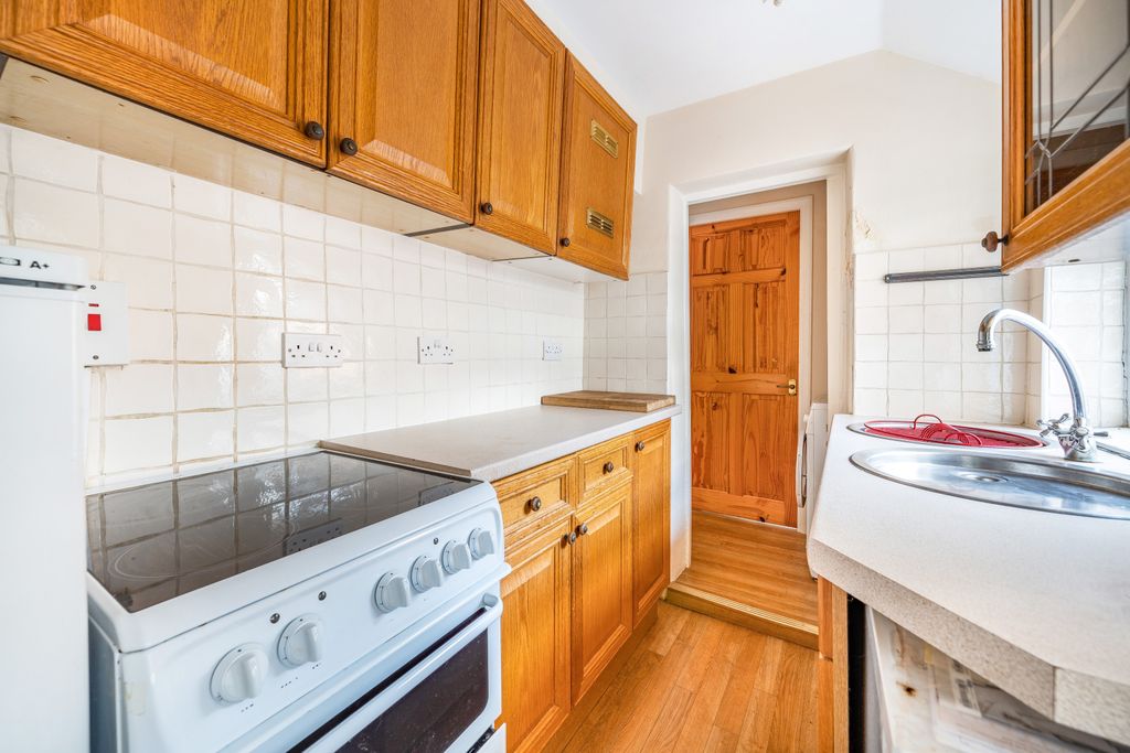 Property photo 3 of 16 Kitchen