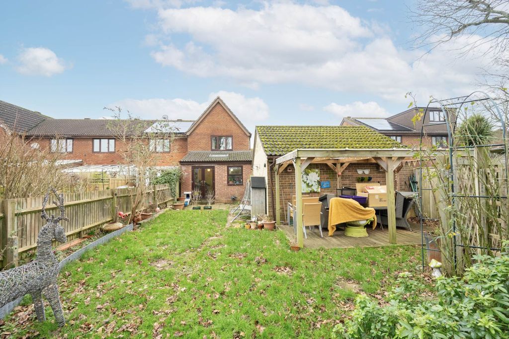 Property photo 2 of 20