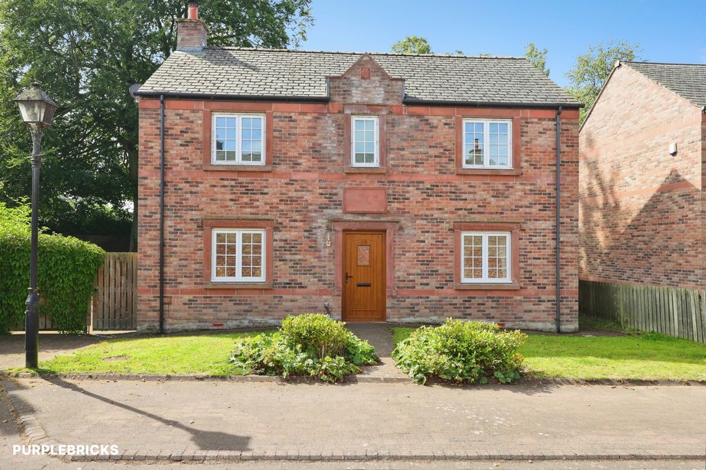 Property photo 2 of 41