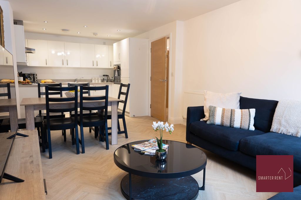Additional image 4 of 3 bed flat to rentWillow House, Hook RG27