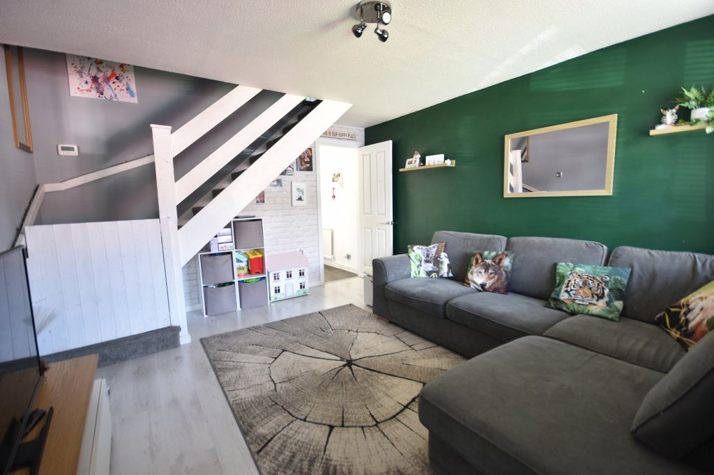 Property photo 2 of 13 Picture No. 14