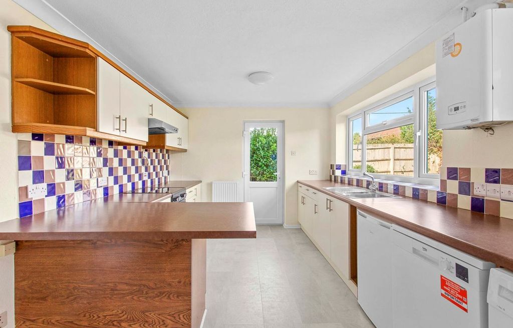 Property photo 3 of 7