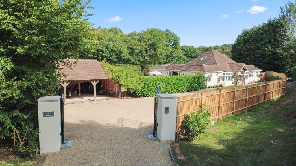 Property photo 3 of 39 Gated Drive