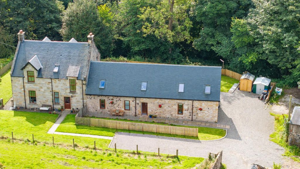 Property photo 2 of 47