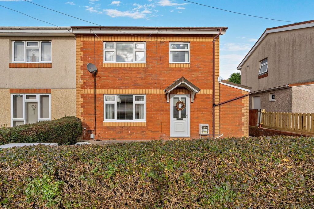 Property photo 1 of 26