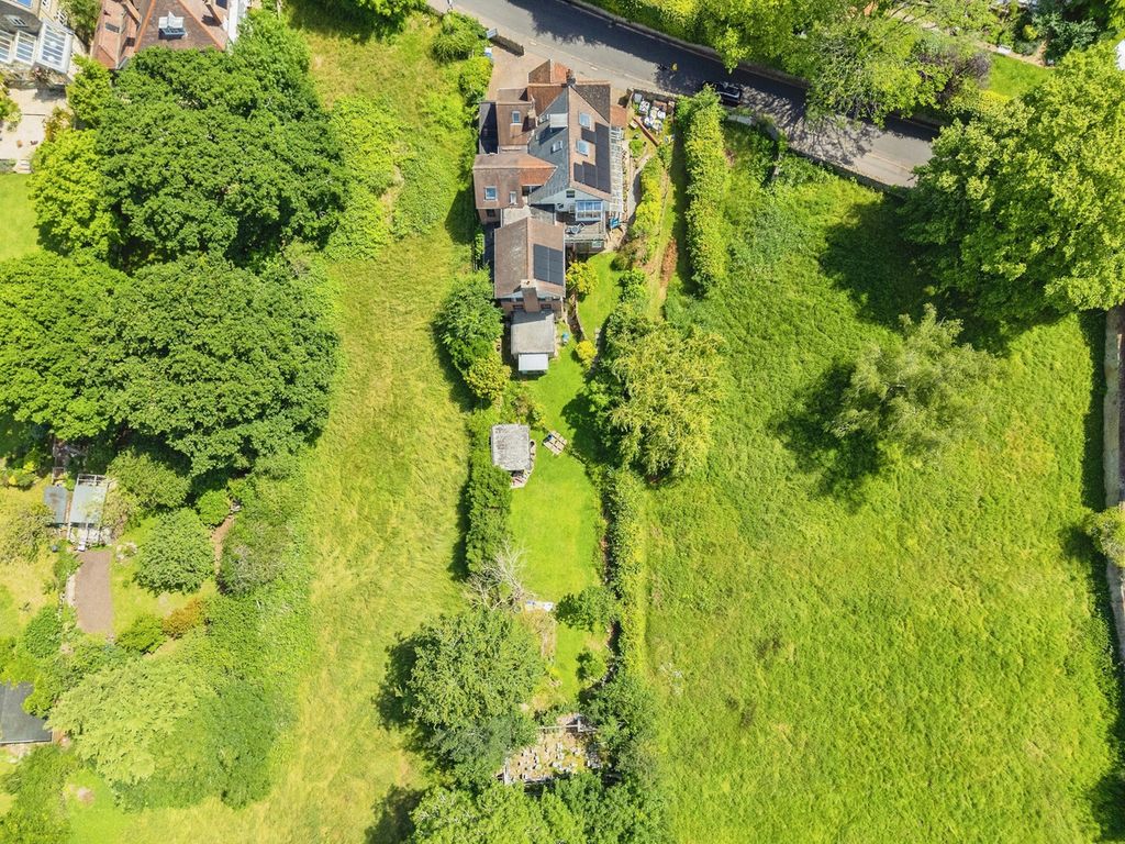 Property photo 3 of 15