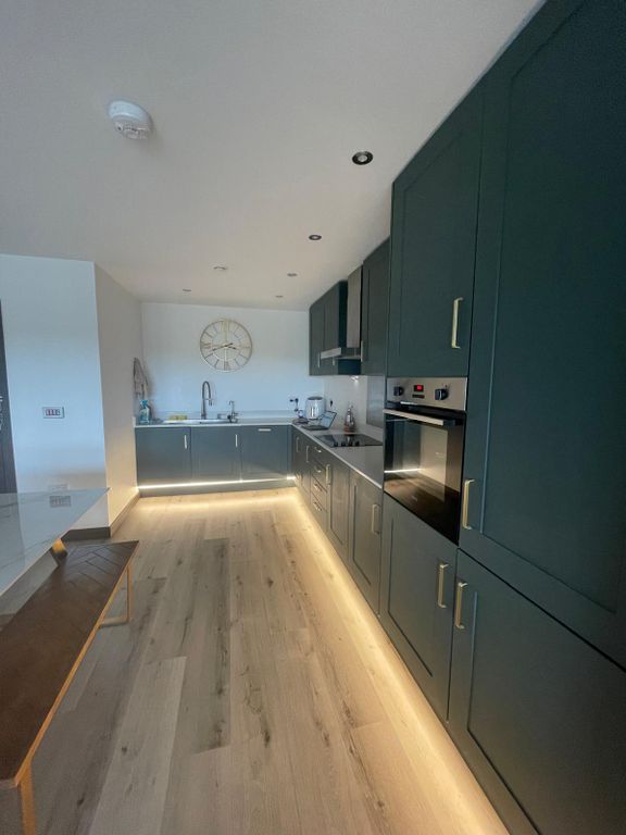 Property photo 1 of 15 2 Bed Flat To Rent Reeve Street, Feltham Tw13