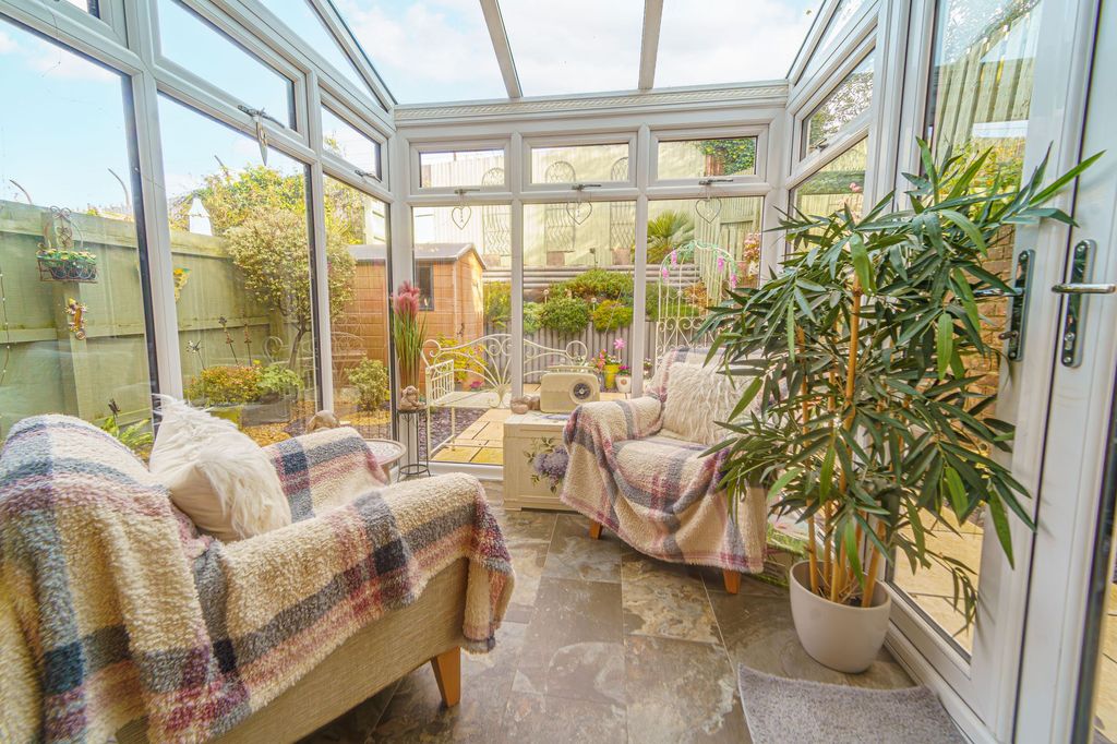 Property photo 2 of 45