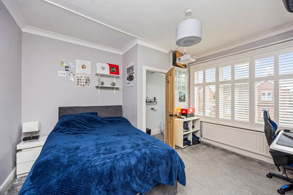 Additional image 24 of 5 bed semi-detached house for saleHaywards Road, Haywards Heath RH16