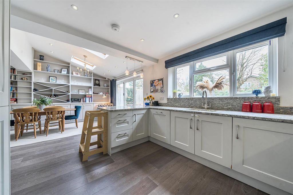 Property photo 3 of 19 1420456-19-69A1A6Df9Eb49.Jpg