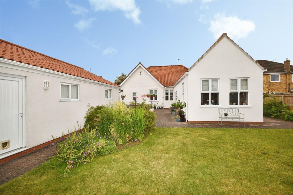 Property photo 1 of 23