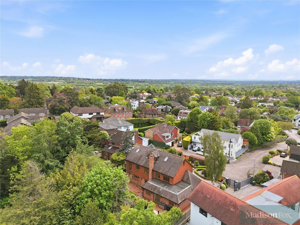Additional image 50 of 5 bed detached house for saleWest View, Loughton, Essex IG10