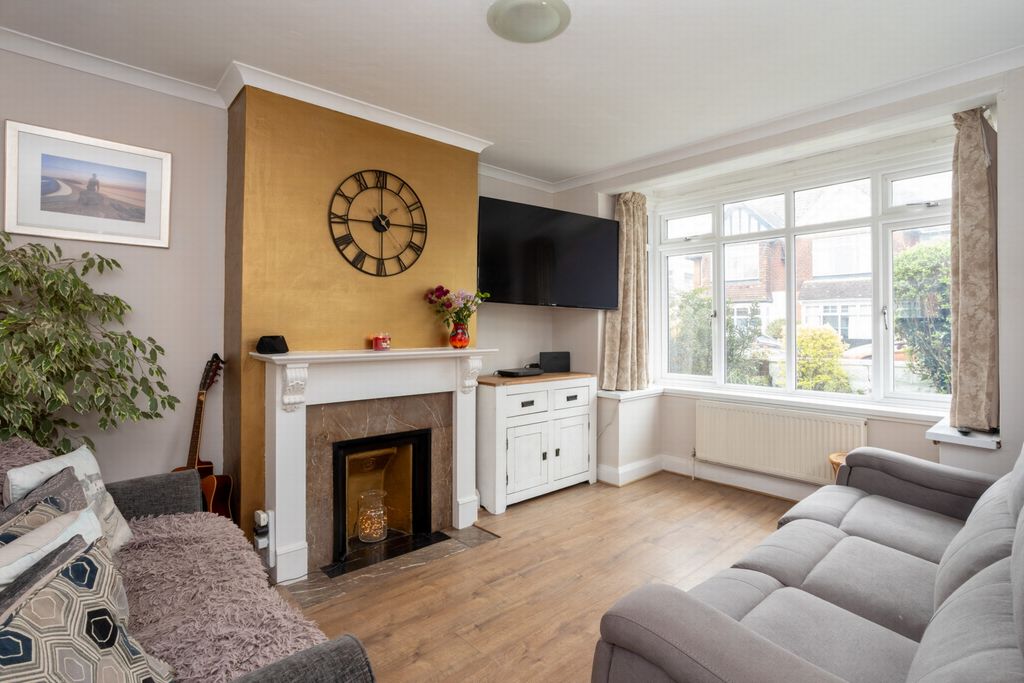 Property photo 3 of 22 Sitting Room