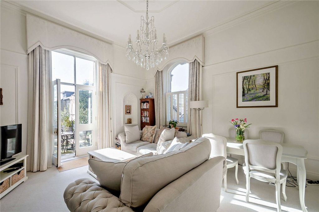 Property photo 2 of 12 Picture No. 10