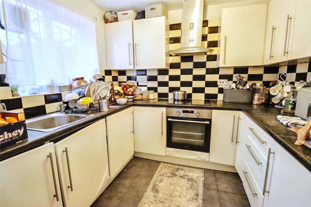 Property photo 3 of 13 Picture No. 05