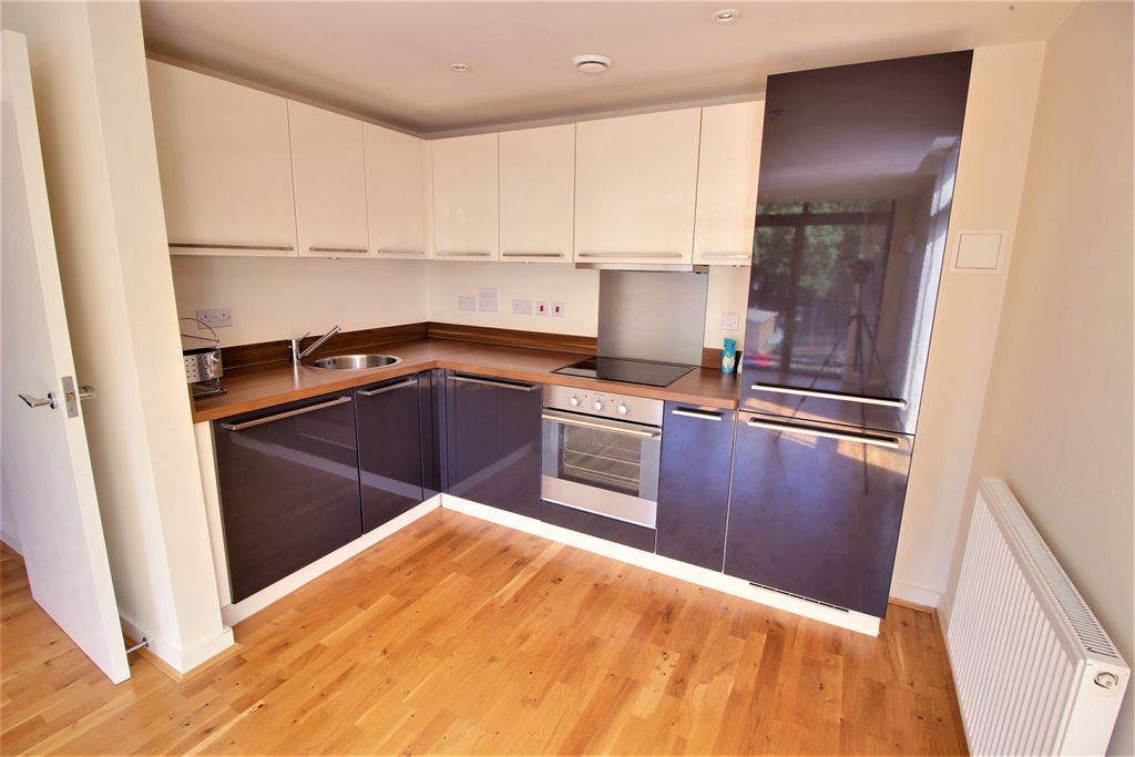 Property photo 3 of 9