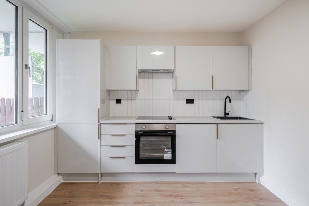 Property photo 1 of 18 1470758-4-6A1Eab9...