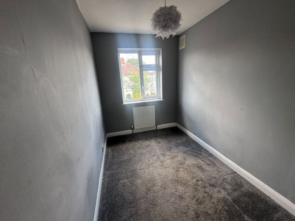 Property photo 3 of 6 1ce35cc8-d3E8-4c75-91d1-9Eeec6Baeca7