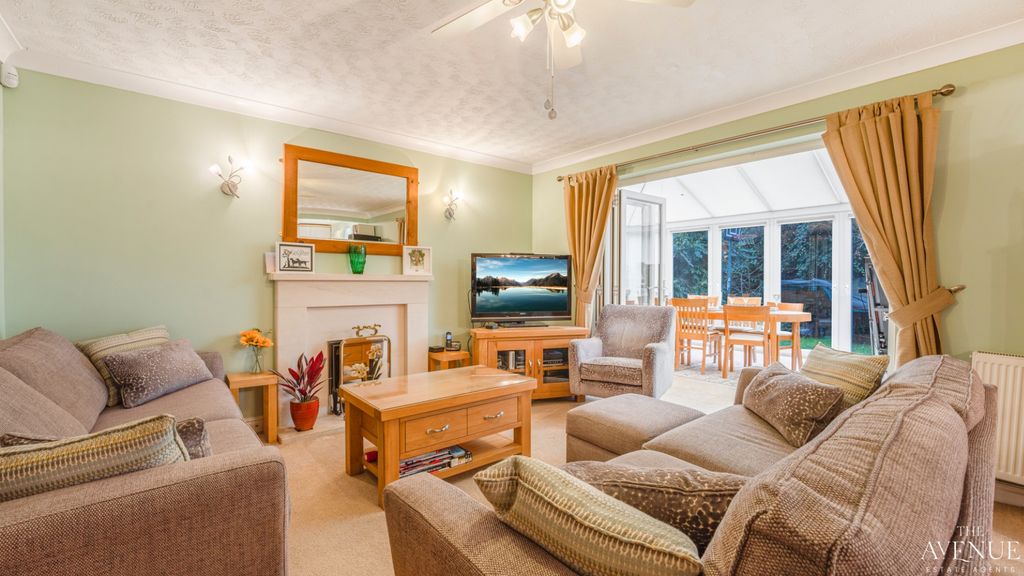 Property photo 2 of 31 4815494