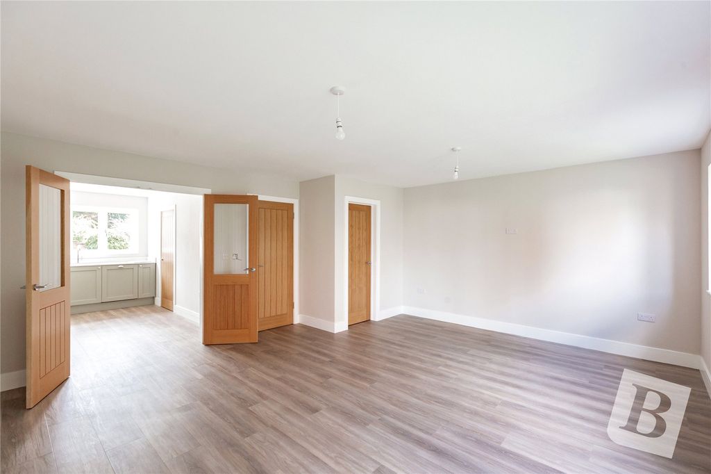 Property photo 3 of 27 Picture No. 06