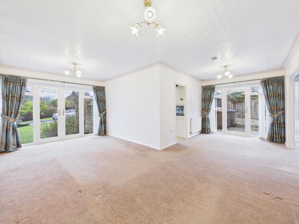 Property photo 3 of 14 Cam04899G0-Pr0277-Still005.Jpg