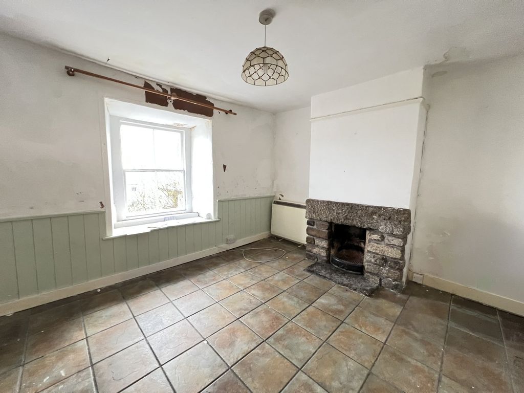 Property photo 2 of 9 Gallery