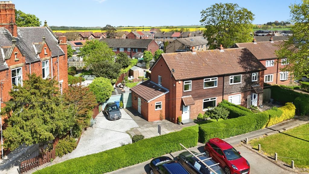 Property photo 1 of 20 5052070