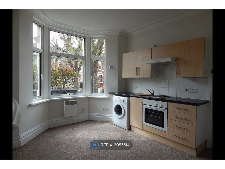 Property photo 1 of 5 Openplan Living/Kitchen
