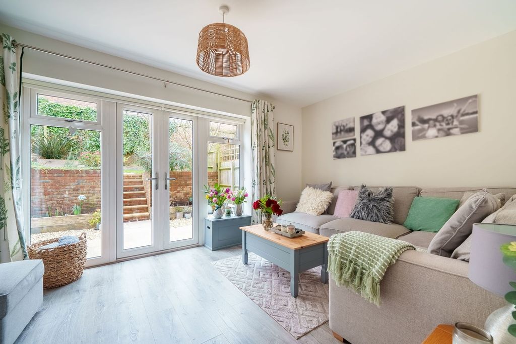 Property photo 3 of 14