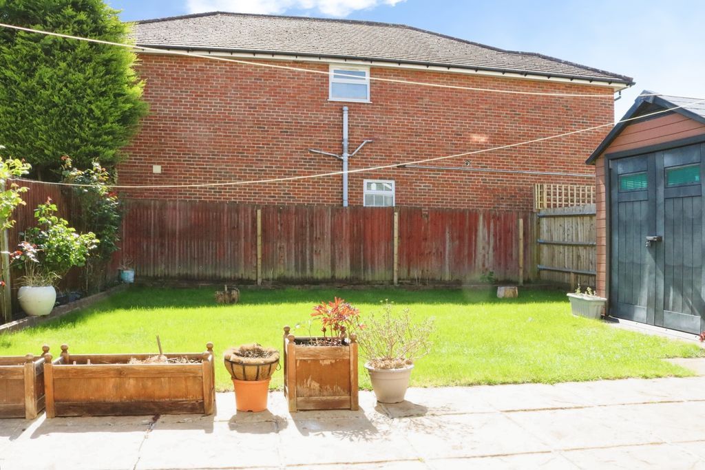 Property photo 2 of 28 Photo 20