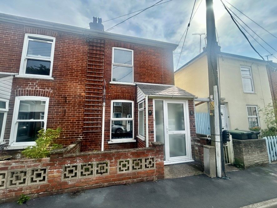 Property photo 1 of 11