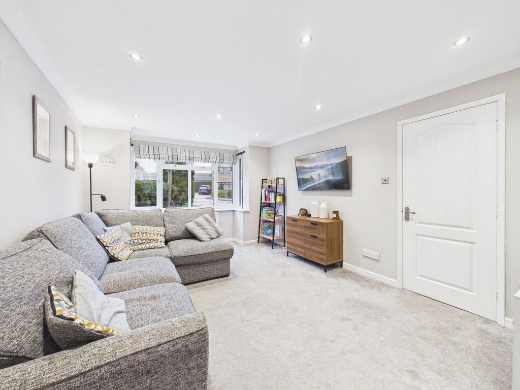 Property photo 2 of 23 Cam04899G0-Pr0278-Still002.Jpg