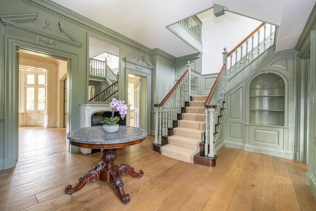 Property photo 2 of 40 14 Hampton-Spring...