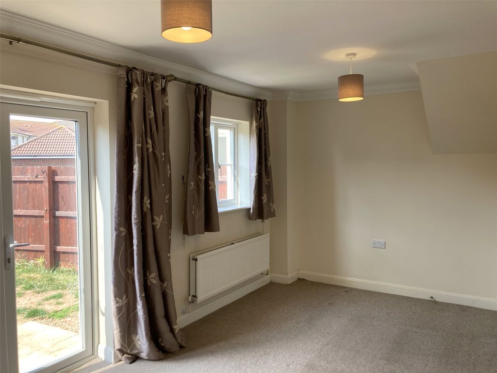 Property photo 2 of 5 Picture No. 08