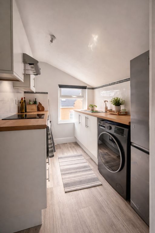 Property photo 2 of 4 3B678026-8C18-4323-B85D-15Bbe6476A59