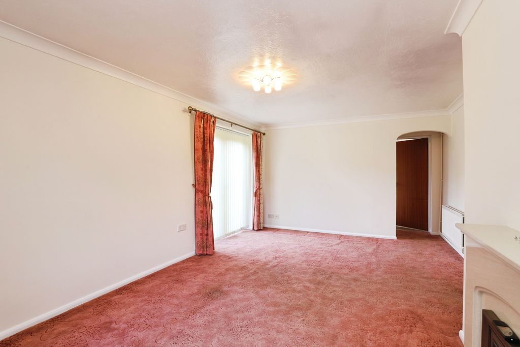 Property photo 3 of 15