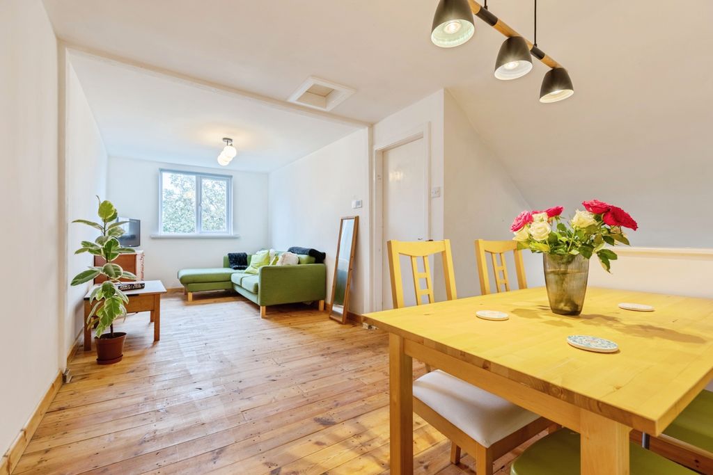 Property photo 1 of 15 Dining Area