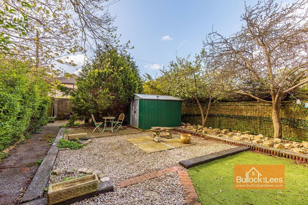 Property photo 2 of 16