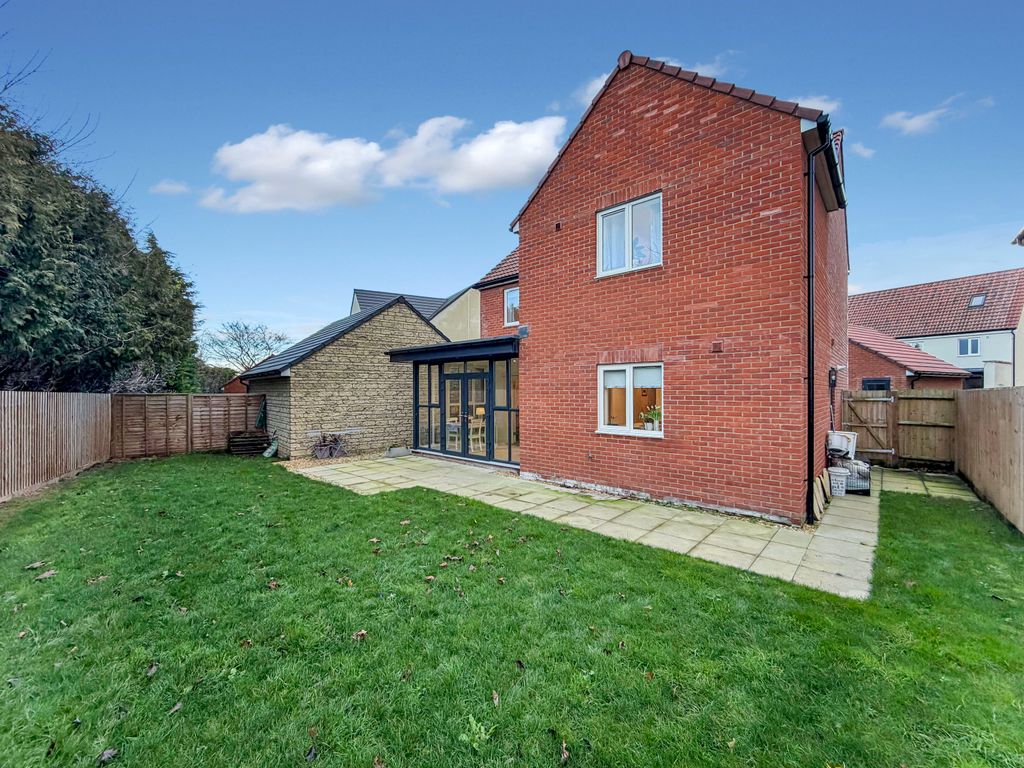 Property photo 2 of 19