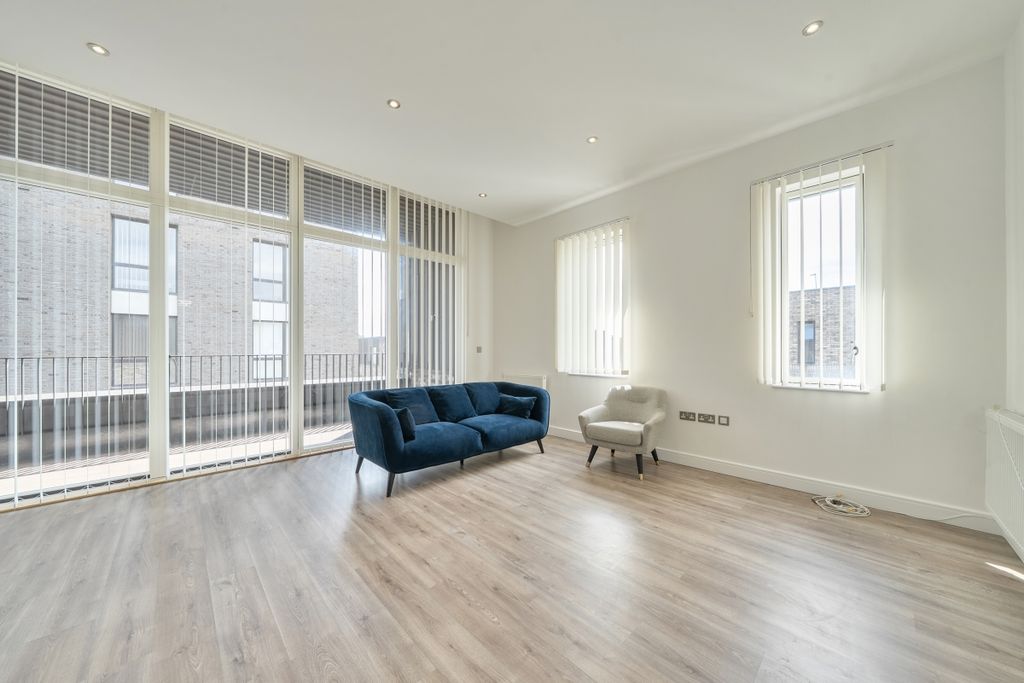 Property photo 1 of 13 1459396-10-6A0339...