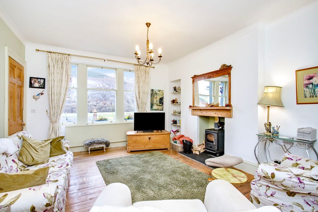 Property photo 2 of 14 Property Image 2