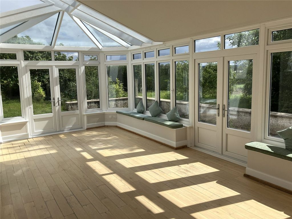 Property photo 2 of 11 Picture No. 02