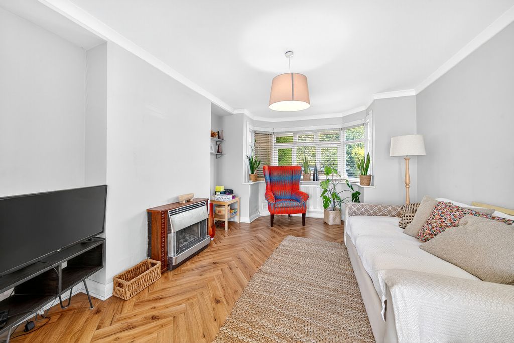 Property photo 3 of 13