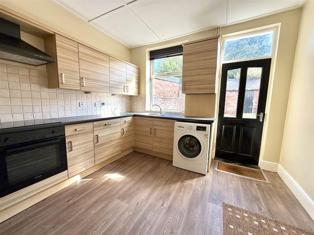 Property photo 3 of 11 Tempimagepyxhs4.Jpg