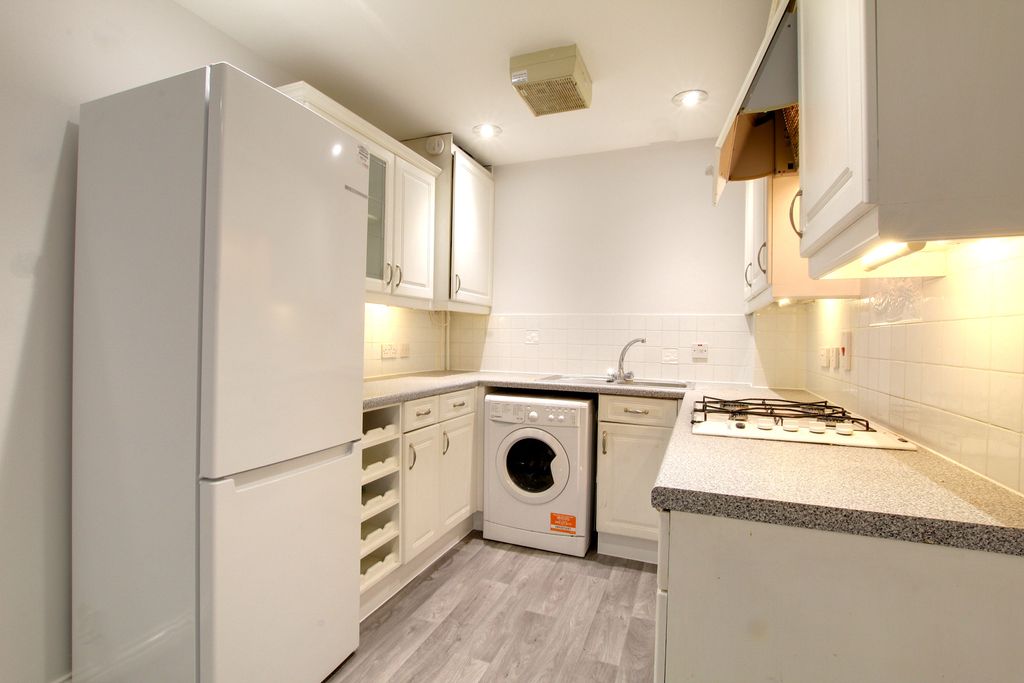 Property photo 3 of 8 Img_0097-Img_0099.Jpg