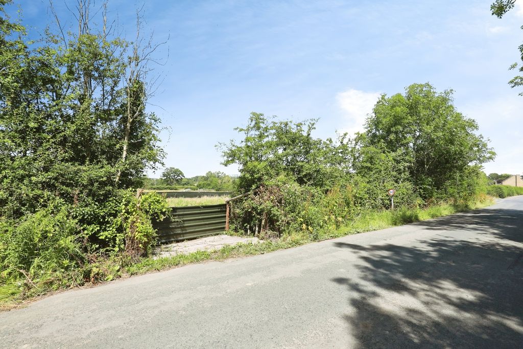 Property photo 2 of 9 Pbox-Img.Jpg