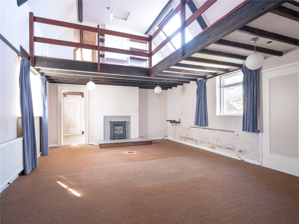 Property photo 2 of 15 Picture No. 04
