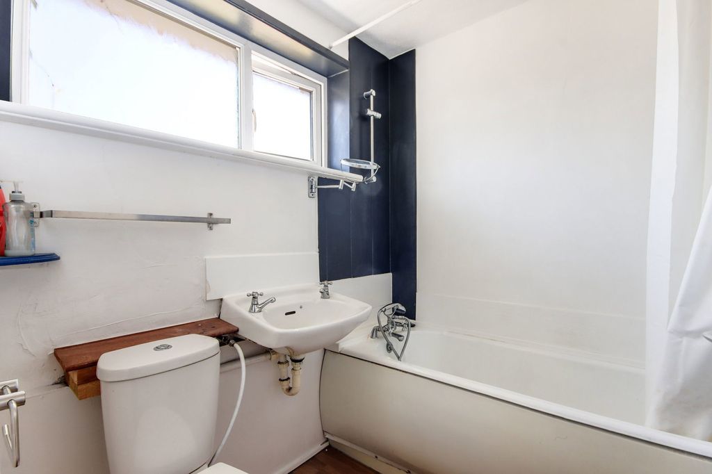 Additional image 11 of 3 bed terraced house for saleBrambledown, Hartley, Longfield DA3