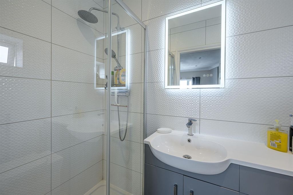 Additional image 19 of 4 bed semi-detached house for saleAmblecote Road, Brierley Hill DY5