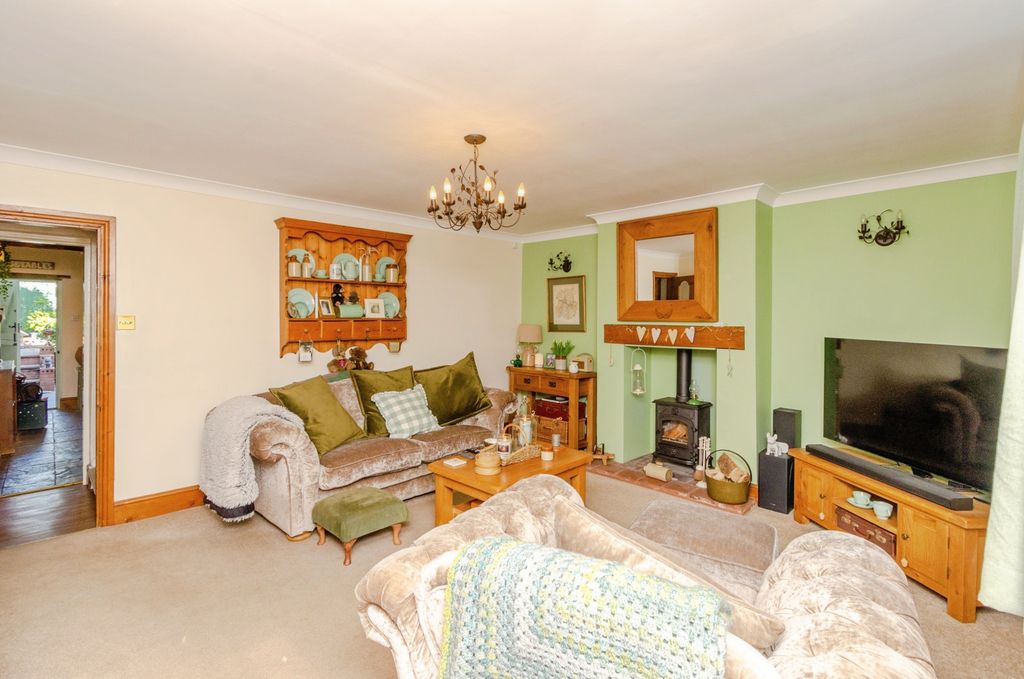 Property photo 3 of 16